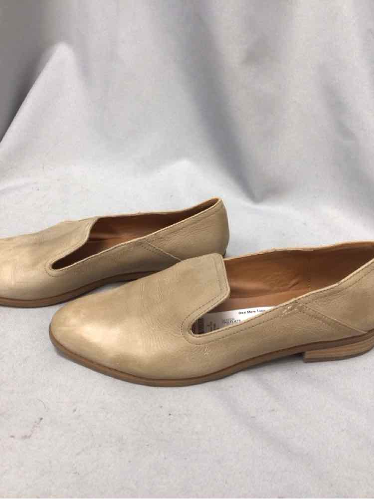 LUCKY SIZE 9 1/2 Ladies SHOES