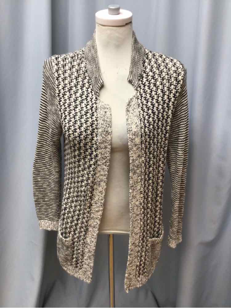 MARKET & SPRUCE SIZE SMALL Ladies TOP