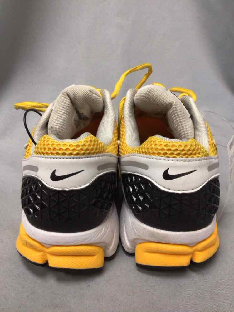 SIZE 8 NIKE Men's SHOES