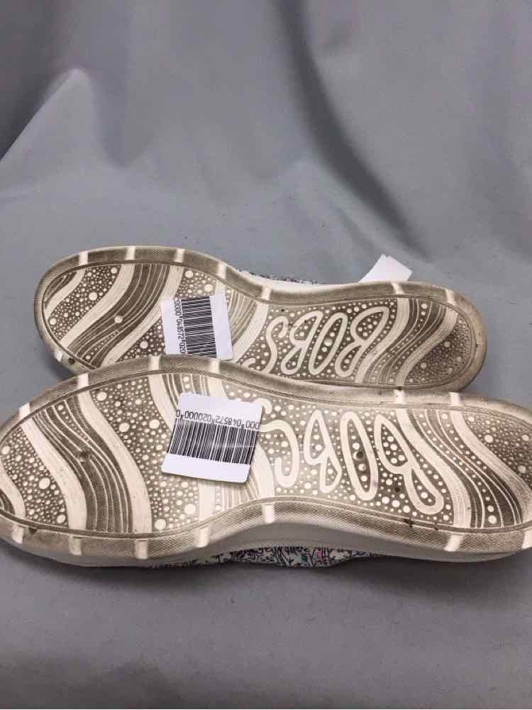 BOBS SIZE 10 Ladies SHOES