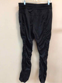 NORTH FACE SIZE LARGE Ladies EXERCISE