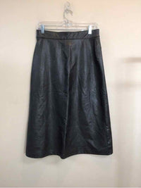 SPANX SIZE MEDIUM Ladies SKIRT