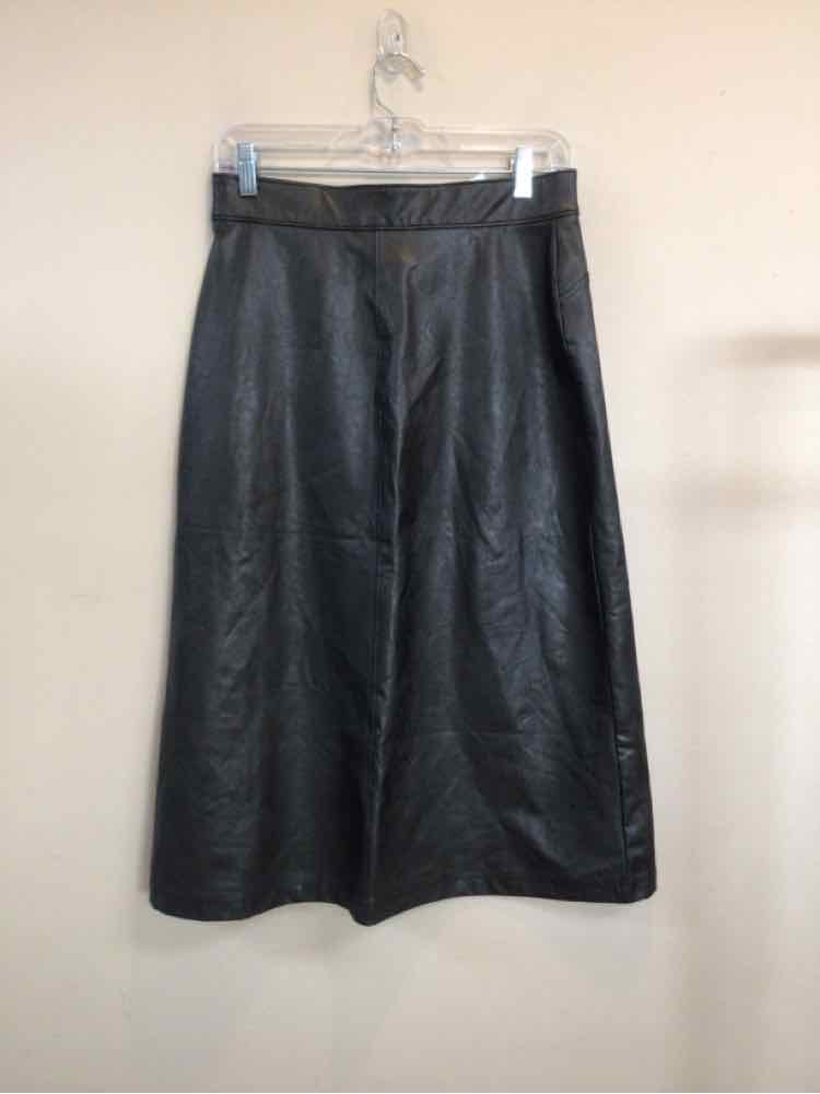 SPANX SIZE MEDIUM Ladies SKIRT