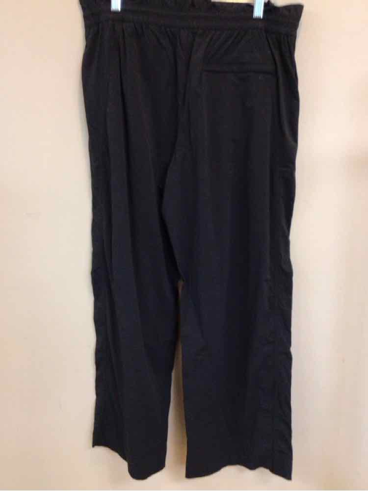 ATHLETA SIZE 12 PETITE Ladies PANTS