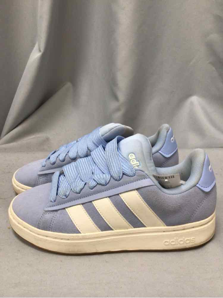 ADIDAS SIZE 8 Ladies SHOES