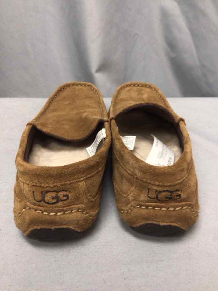 SIZE 9 UGG Men's SHOES
