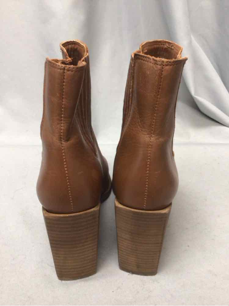 STEVE MADDEN SIZE 8 1/2 Ladies SHOES