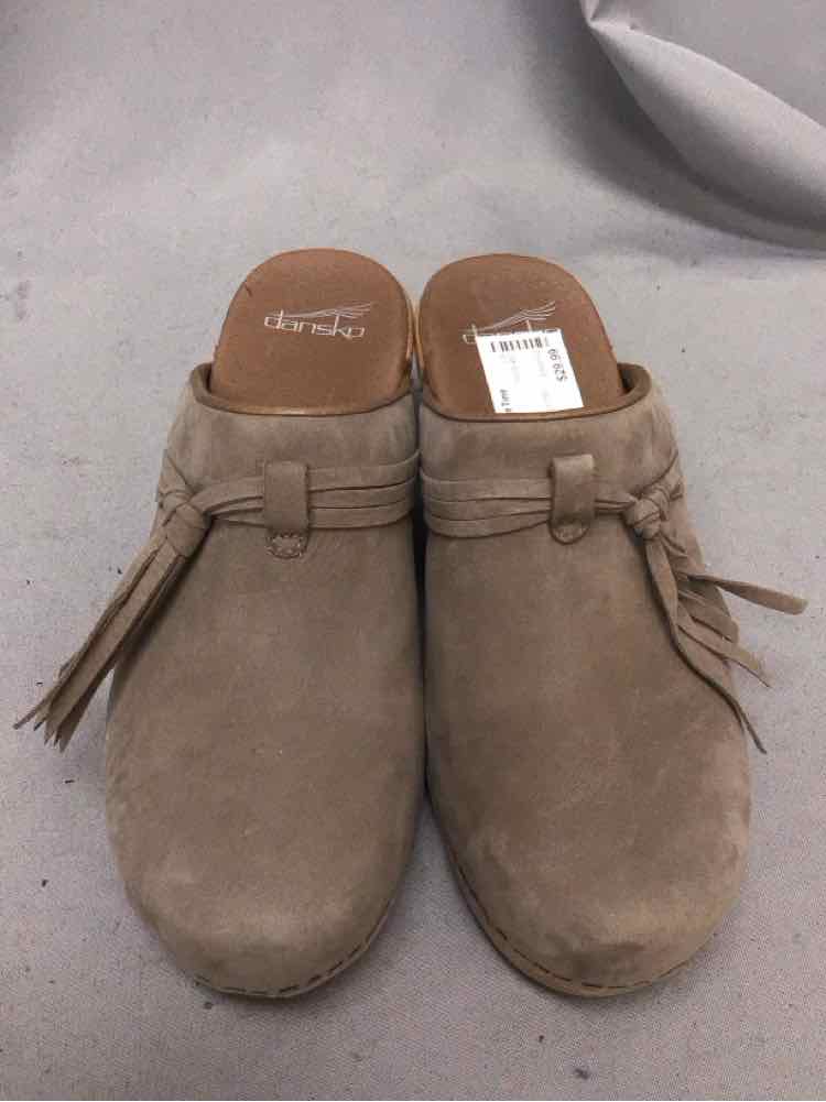 DANSKO SIZE 38 Ladies SHOES