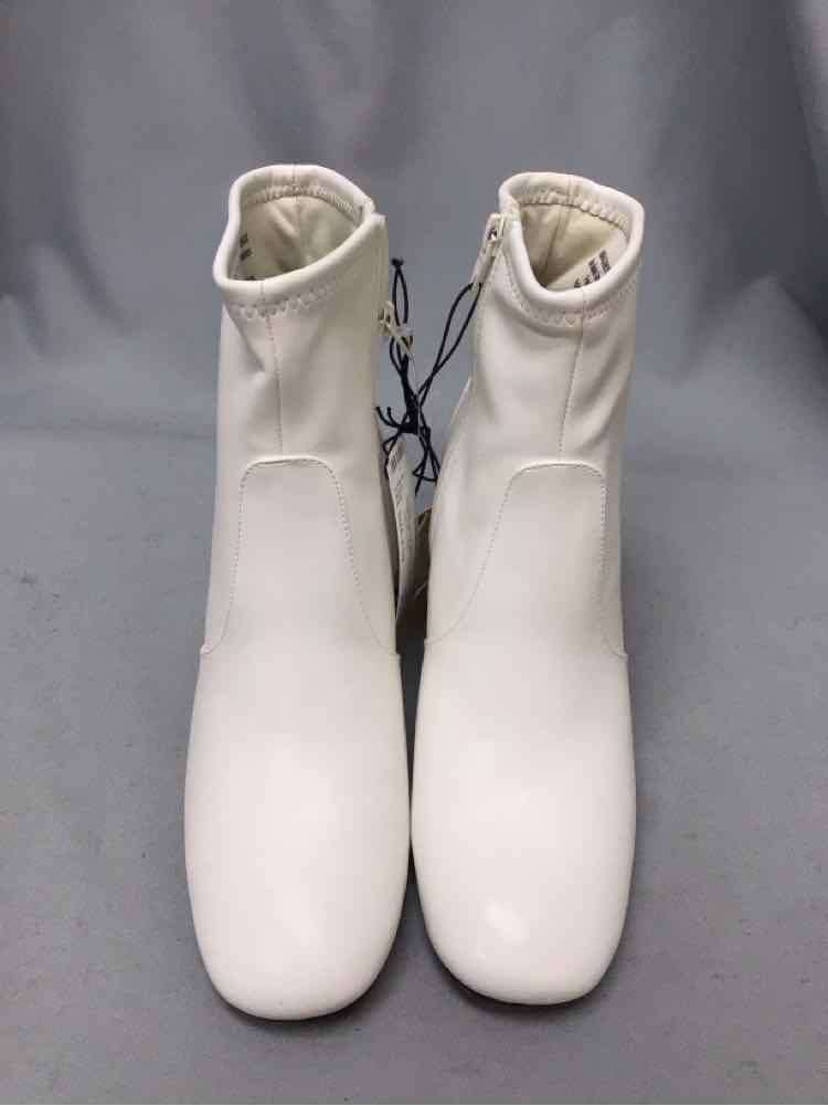 MADDEN NYC SIZE 9 1/2 Ladies SHOES