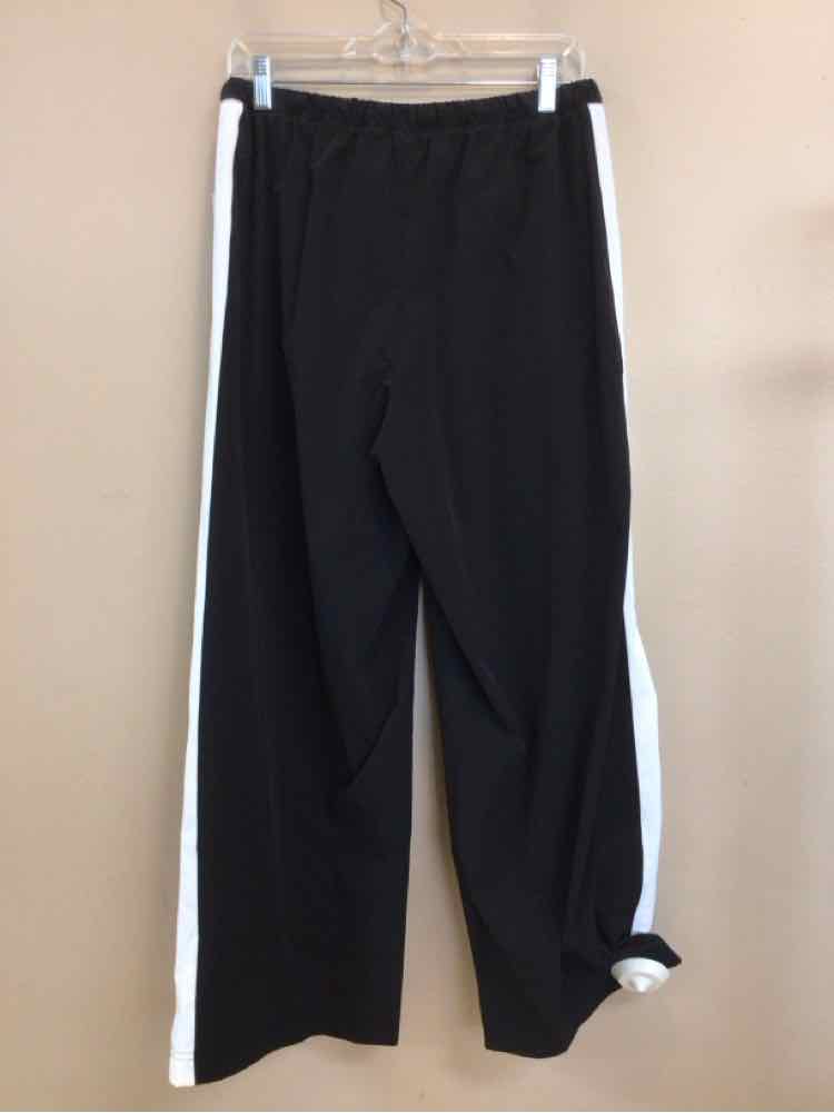 OLD NAVY SIZE MEDIUM Ladies EXERCISE