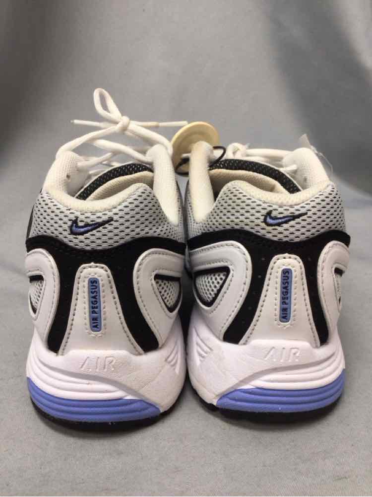 SIZE 9 NIKE Men's SHOES