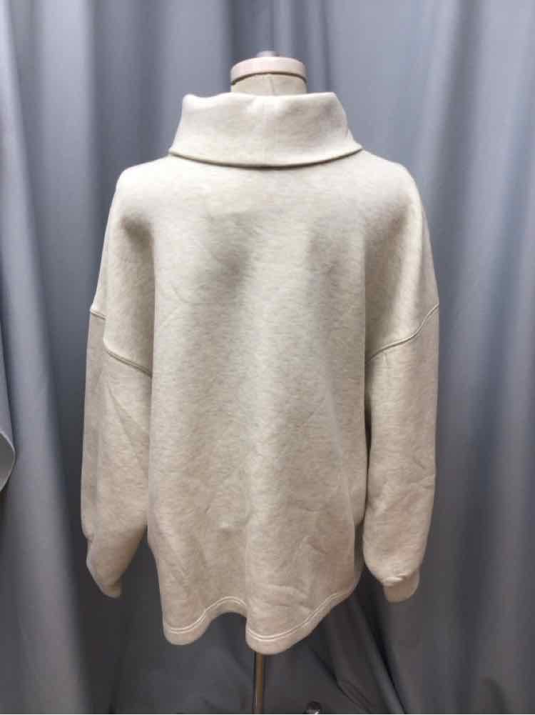 OLD NAVY SIZE X LARGE Ladies TOP