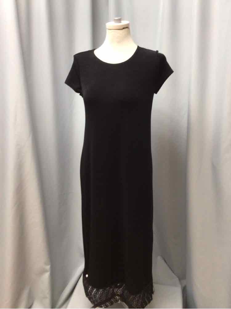 CHICOS SIZE MEDIUM PET Ladies DRESS