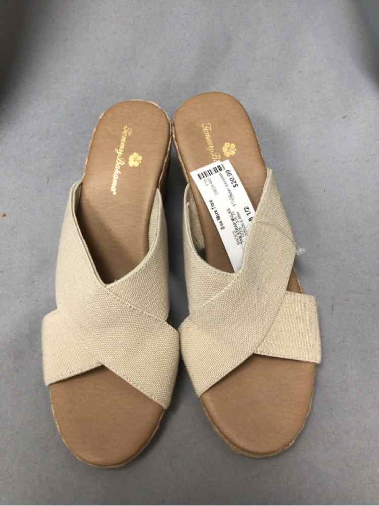 TOMMY BAHAMA SIZE 8 1/2 Ladies SHOES