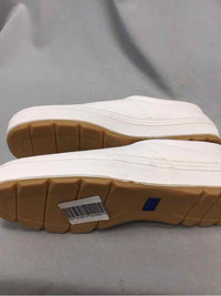 KEDS SIZE 9 1/2 Ladies SHOES