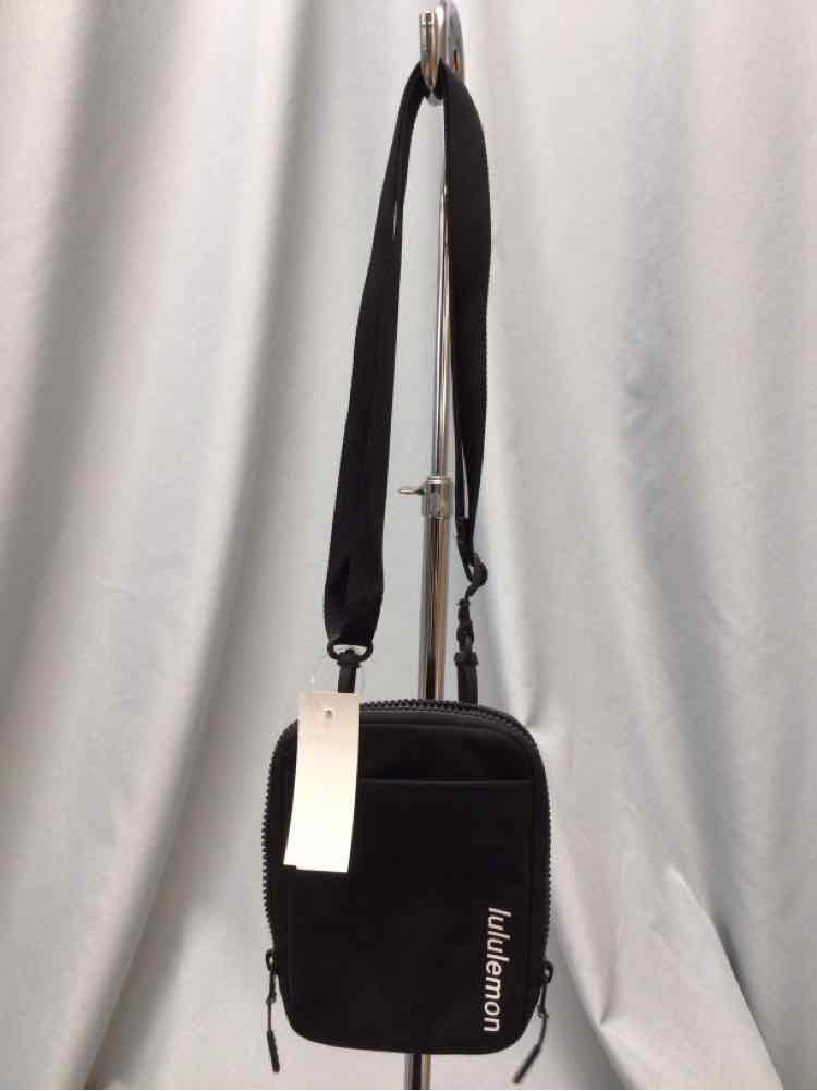 LULULEMON Ladies BAG