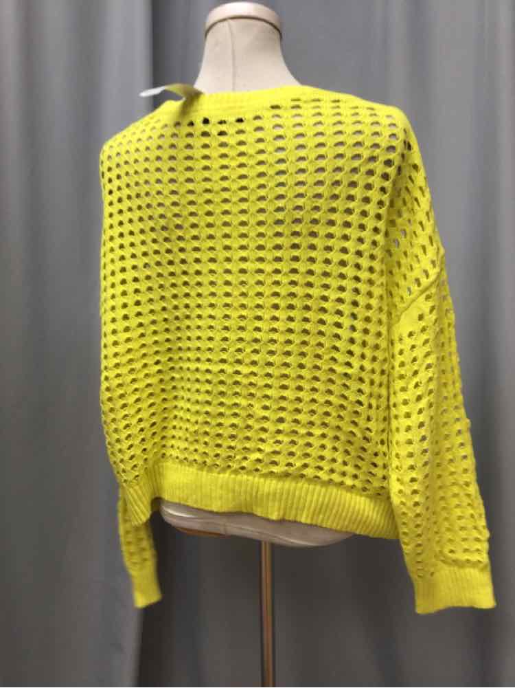 DKNY SIZE MEDIUM Ladies TOP