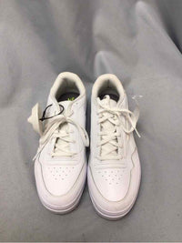 REEBOK SIZE 11 Ladies SHOES