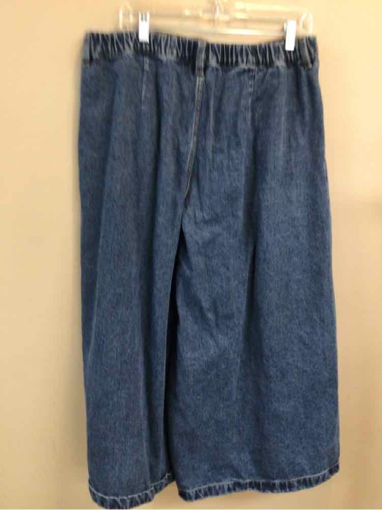 FASHION NOVA SIZE 15 Ladies SKIRT