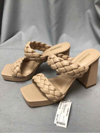 CUSHIONAIRE SIZE 8 1/2 Ladies SHOES