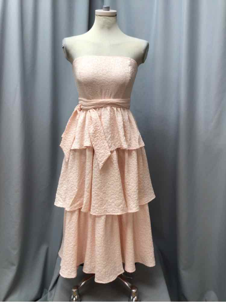 LULUS SIZE SMALL Ladies DRESS