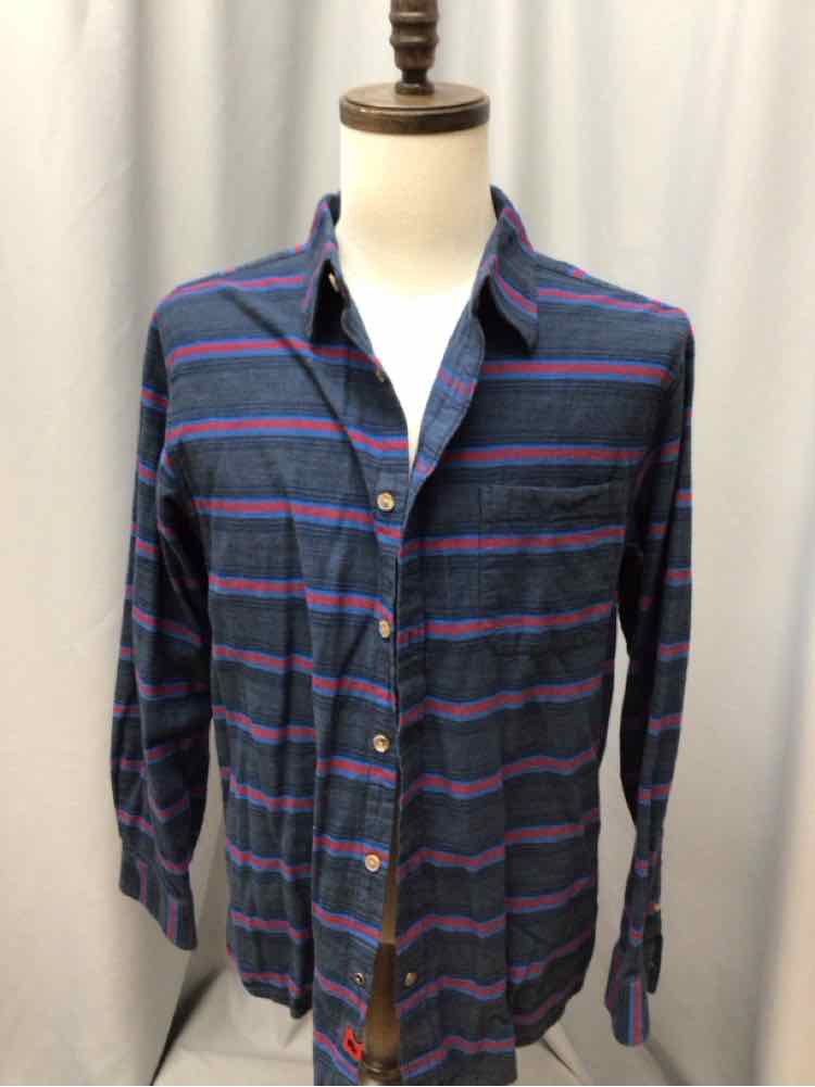 SIZE LARGE MOUNTAIN KHAKI Men's SHIRTS