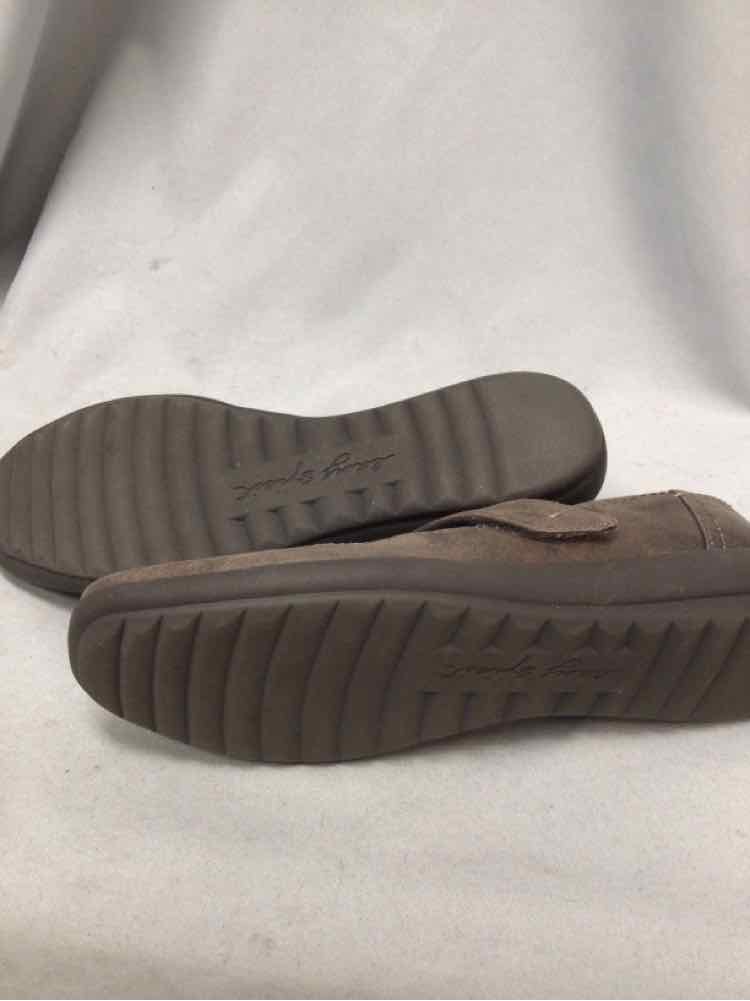 EASY SPIRIT SIZE 9 Ladies SHOES