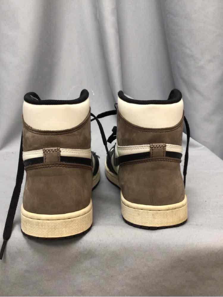 SIZE 10 NIKE Men's SHOES