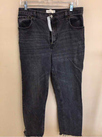 ABERCROMBIE & FITCH SIZE 8 Ladies JEANS