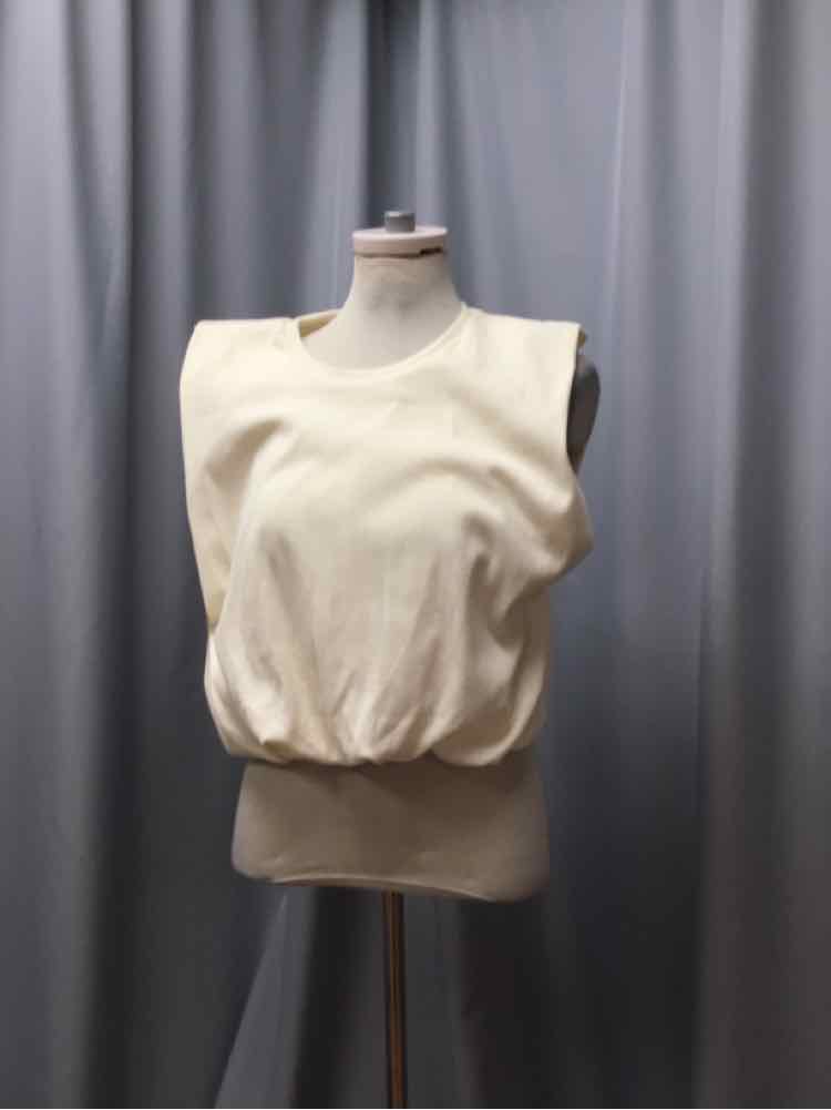 JOHANNE ORTIZ SIZE X LARGE Ladies TOP