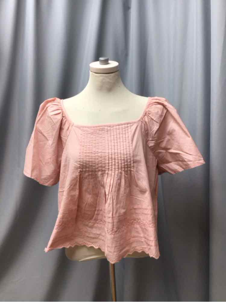 UNIVERSAL THREAD SIZE MEDIUM Ladies BLOUSE