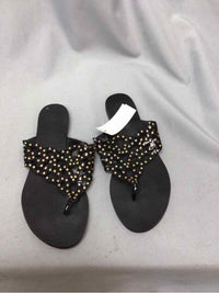 VINCE CAMUTO SIZE 9 Ladies SHOES