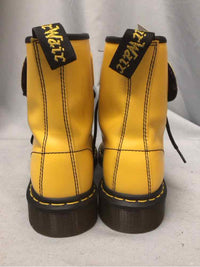 DOC MARTENS SIZE 8 Ladies SHOES