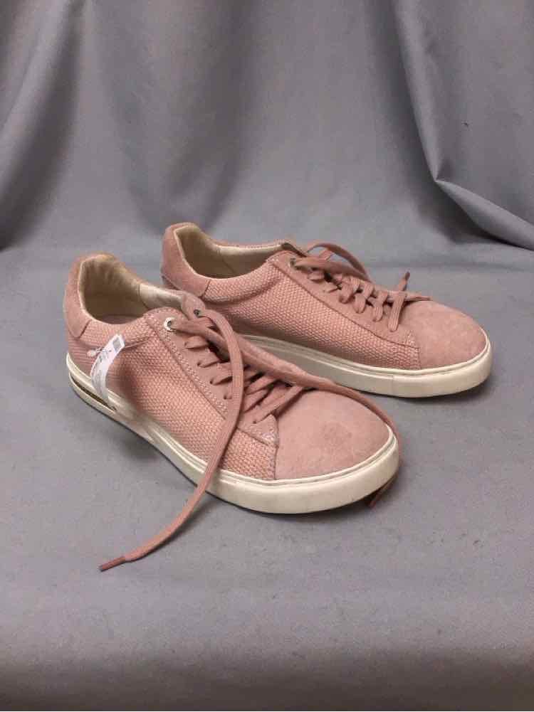 BIRKENSTOCKS SIZE 7 Ladies SHOES