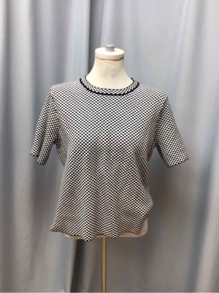 ADRIANNA PAPELL SIZE MEDIUM Ladies TOP