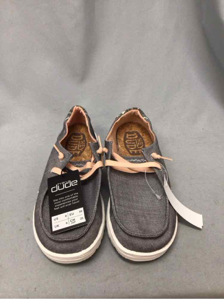 HEY DUDE SIZE 8 Ladies SHOES