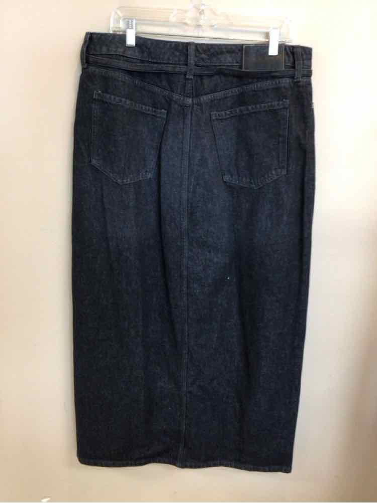 BANANA REPUBLIC SIZE 14 Ladies SKIRT
