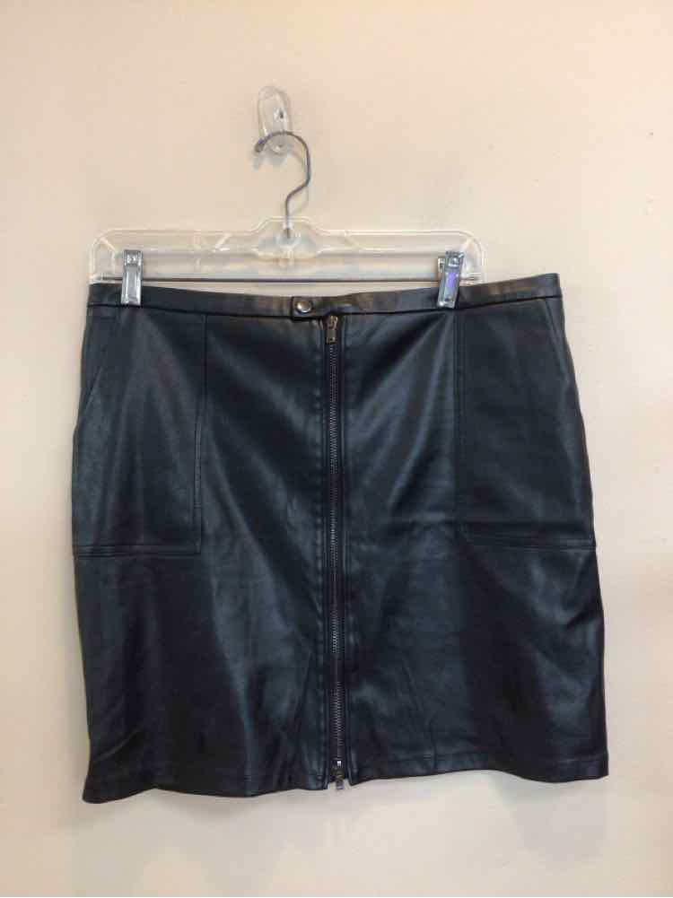 DAVID LERNER SIZE LARGE Ladies SKIRT