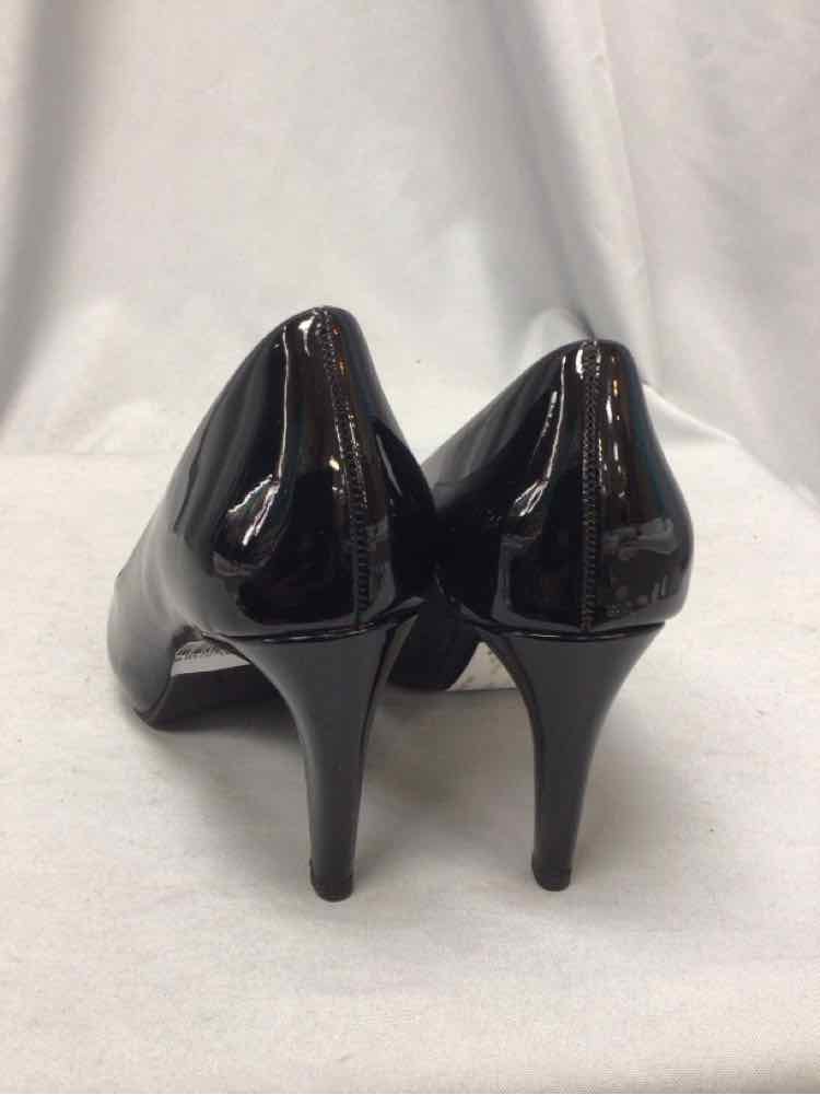 BANDOLINO SIZE 6 Ladies SHOES