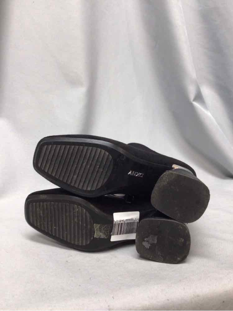 DKNY SIZE 5 Ladies SHOES
