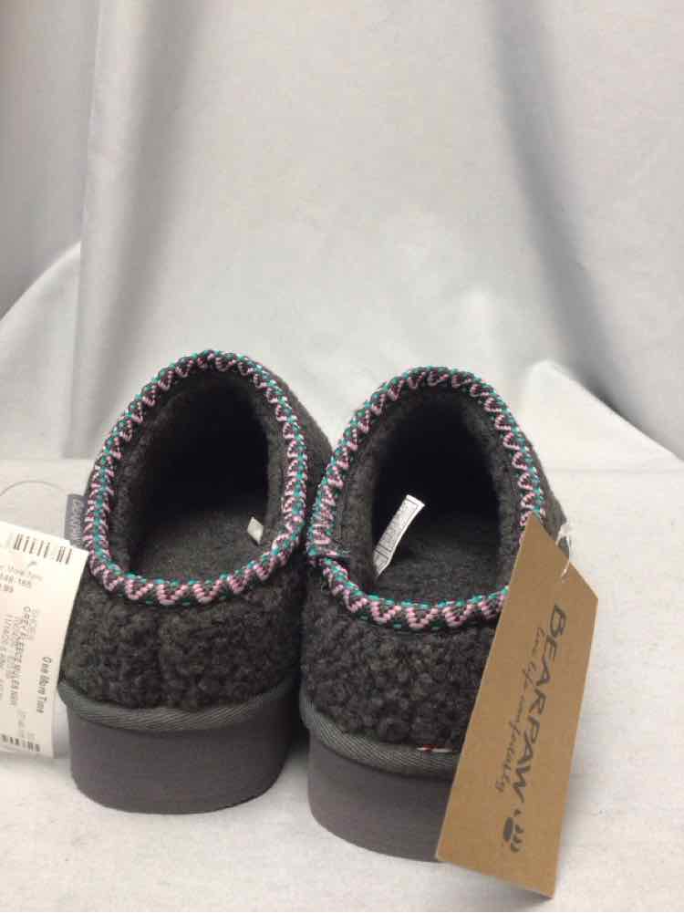 BEARPAWS SIZE 7 Ladies SHOES