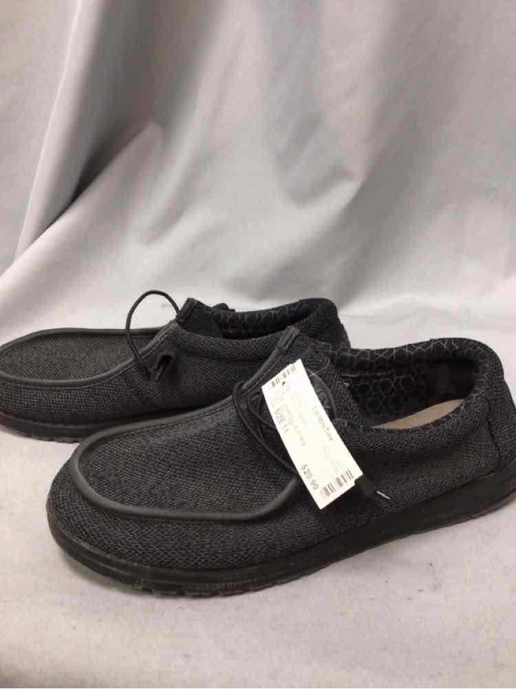 SIZE 11 HEY DUDE Men's SHOES