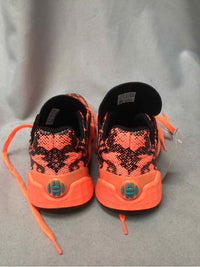 ADIDAS SIZE 6 1/2 Ladies SHOES