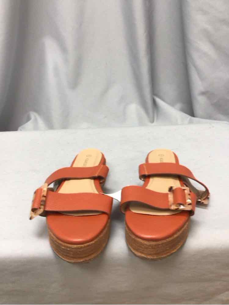 KAANAS SIZE 7 Ladies SHOES