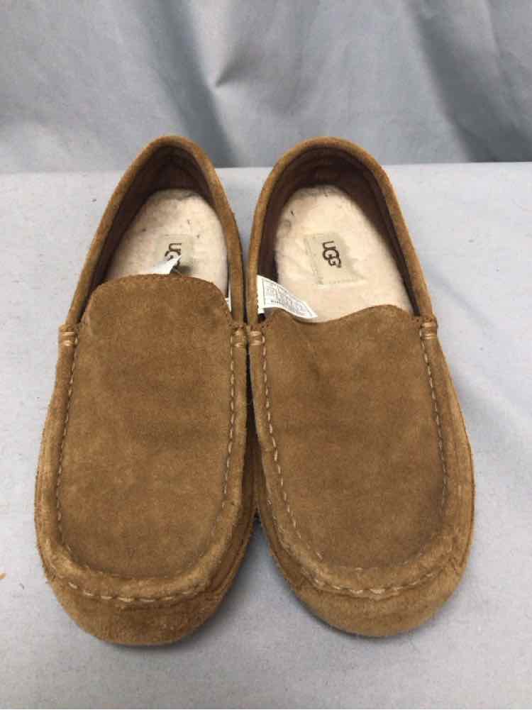 SIZE 9 UGG Men's SHOES