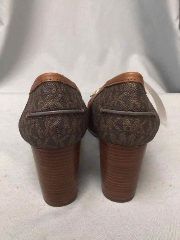 MICHAEL KORS SIZE 6 1/2 Ladies SHOES