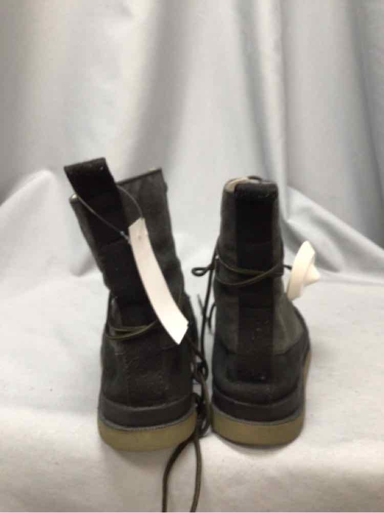 SPERRY SIZE 9 Men's SHOES