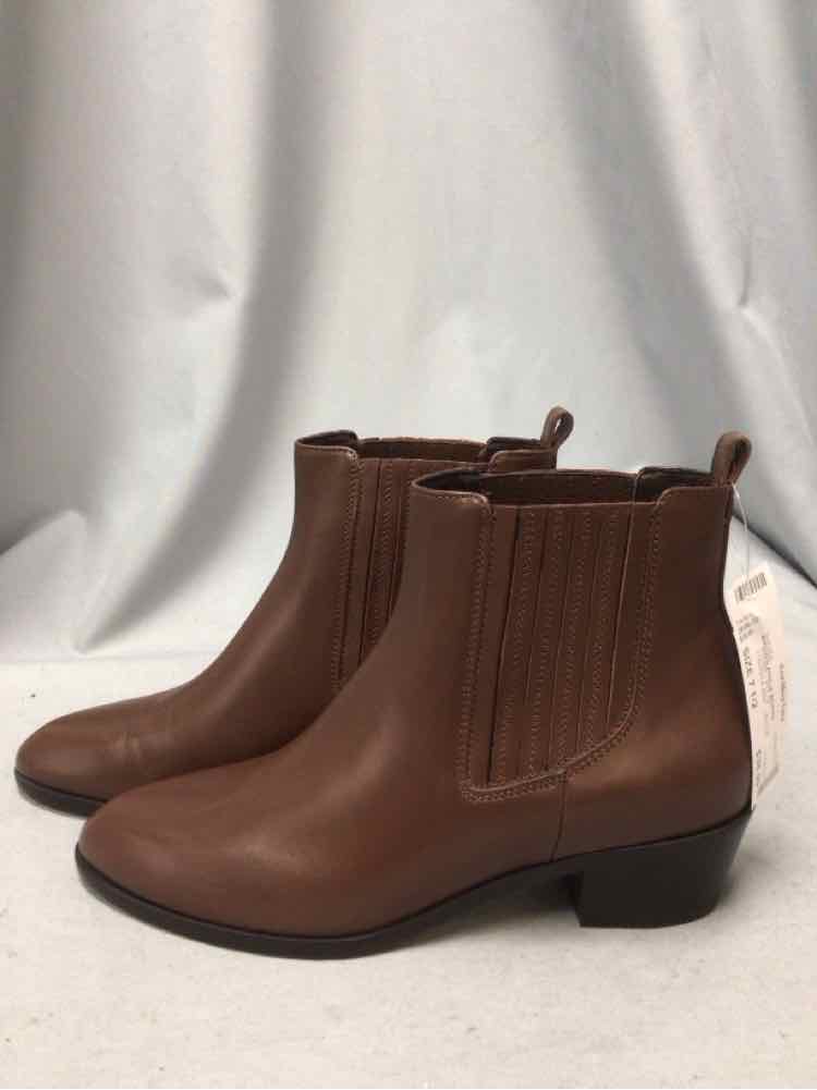 J CREW SIZE 7 1/2 Ladies SHOES