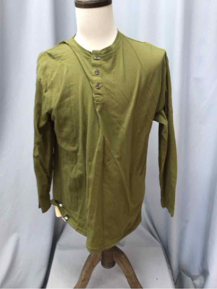 SIZE LARGE MOSSY OAK Men's SHIRTS
