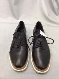 BLEECKER & BOND SIZE 7 1/2 Ladies SHOES